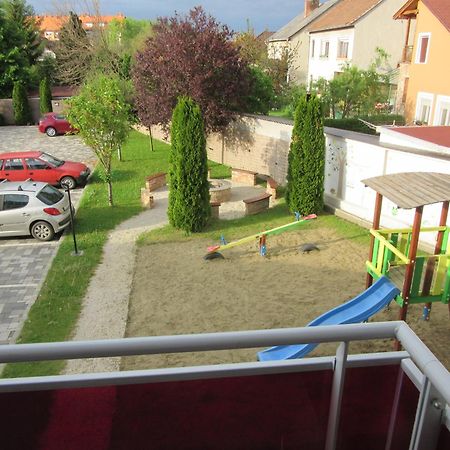 Zafir Sziget Apartman Sárvár 外观 照片