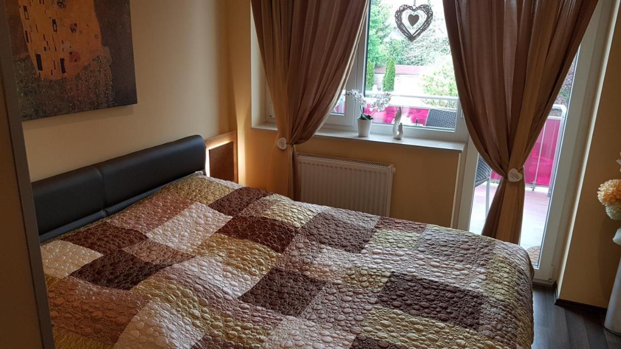 Zafir Sziget Apartman Sárvár 外观 照片