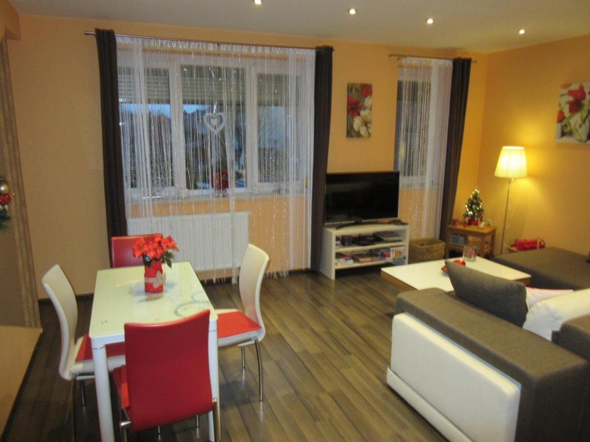 Zafir Sziget Apartman Sárvár 外观 照片